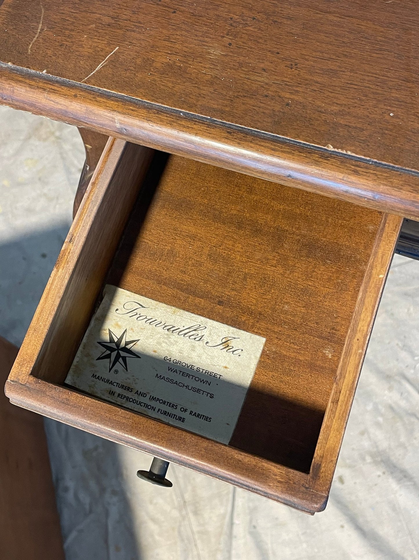 Trouvailles Horse Hoof 3-Drawer Desk – Watertown, Massachusetts – 43” W