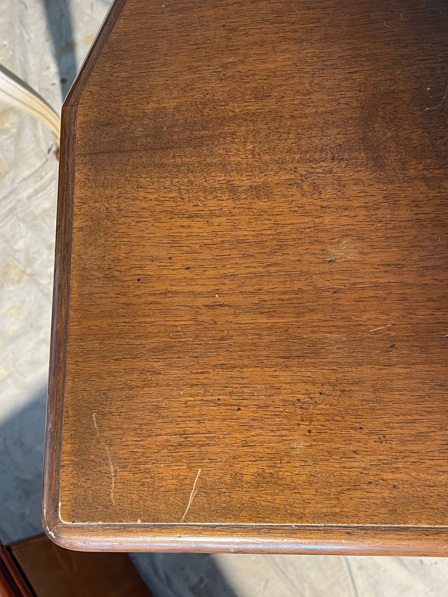 Trouvailles Horse Hoof 3-Drawer Desk – Watertown, Massachusetts – 43” W