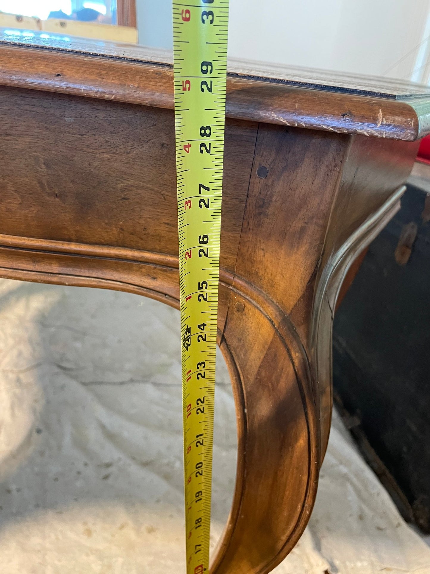 Trouvailles Horse Hoof 3-Drawer Desk – Watertown, Massachusetts – 43” W