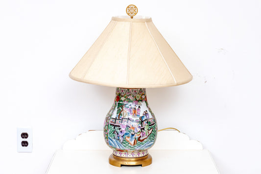 Chinese Famille Rose Millefleurs Hu-Form Porcelain Table Lamp | Figural Scenes | Mid-20th Century | With Shade