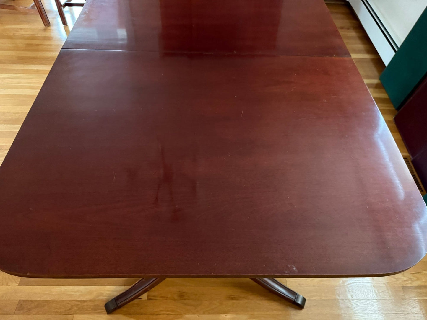 Mahogany Double-Pedestal Dining Table with 3 Leaves & Custom Pads