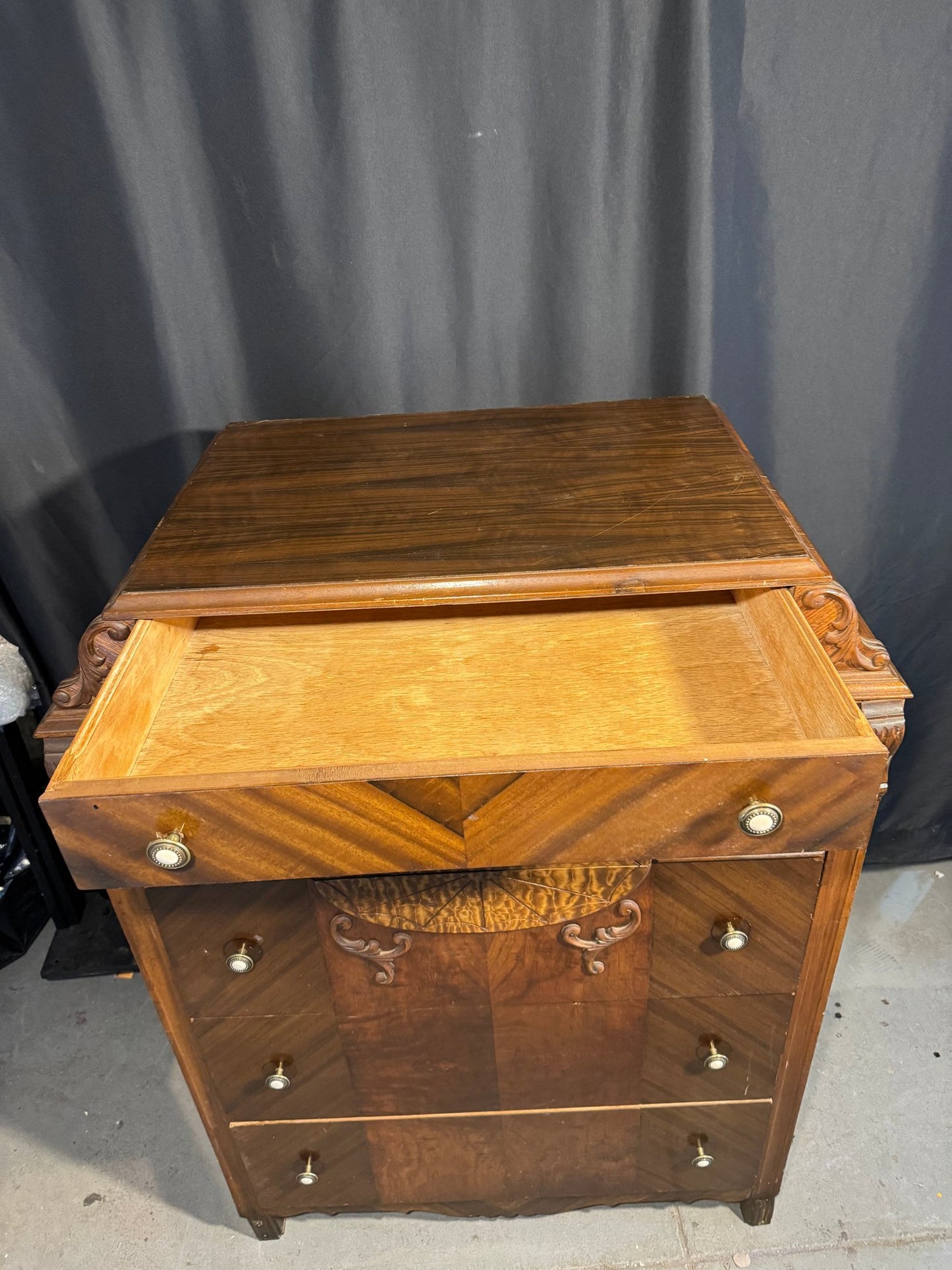 Art Deco Waterfall Style Inlaid Chest of Drawers – 1930s–1940s, 48″ Tall