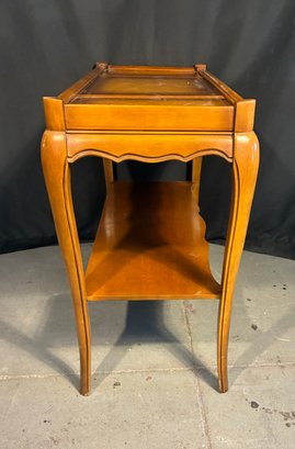 French-Style Wooden Side Table with Leather Inlay & Lower Shelf – Vintage Reproduction