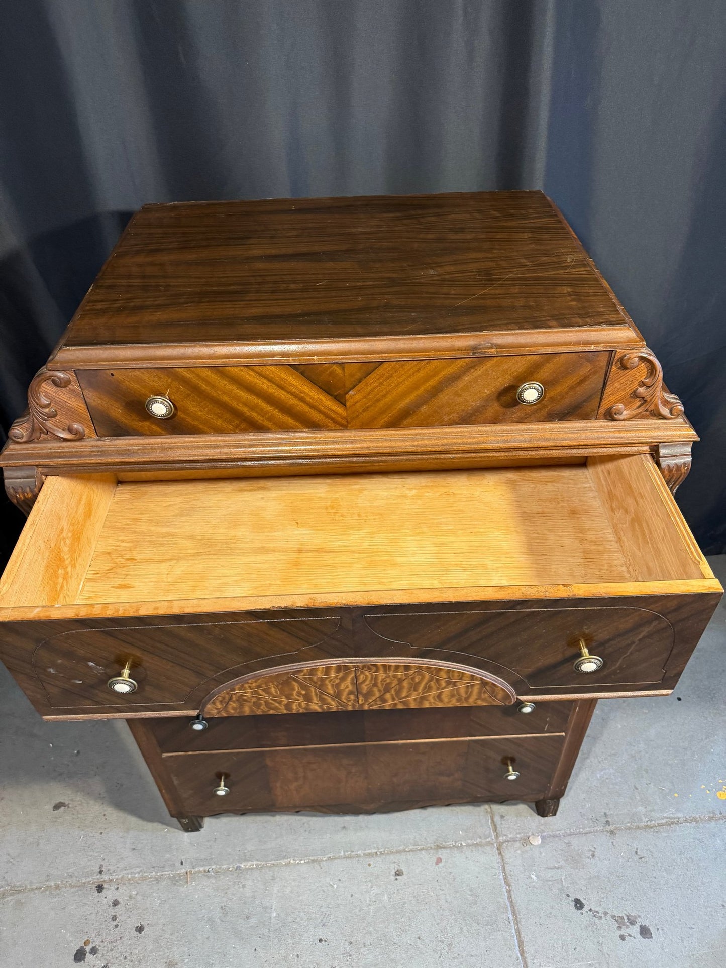 Art Deco Waterfall Style Inlaid Chest of Drawers – 1930s–1940s, 48″ Tall