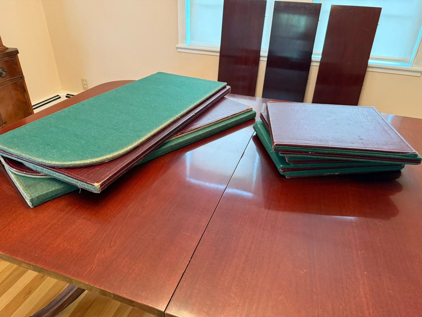 Mahogany Double-Pedestal Dining Table with 3 Leaves & Custom Pads