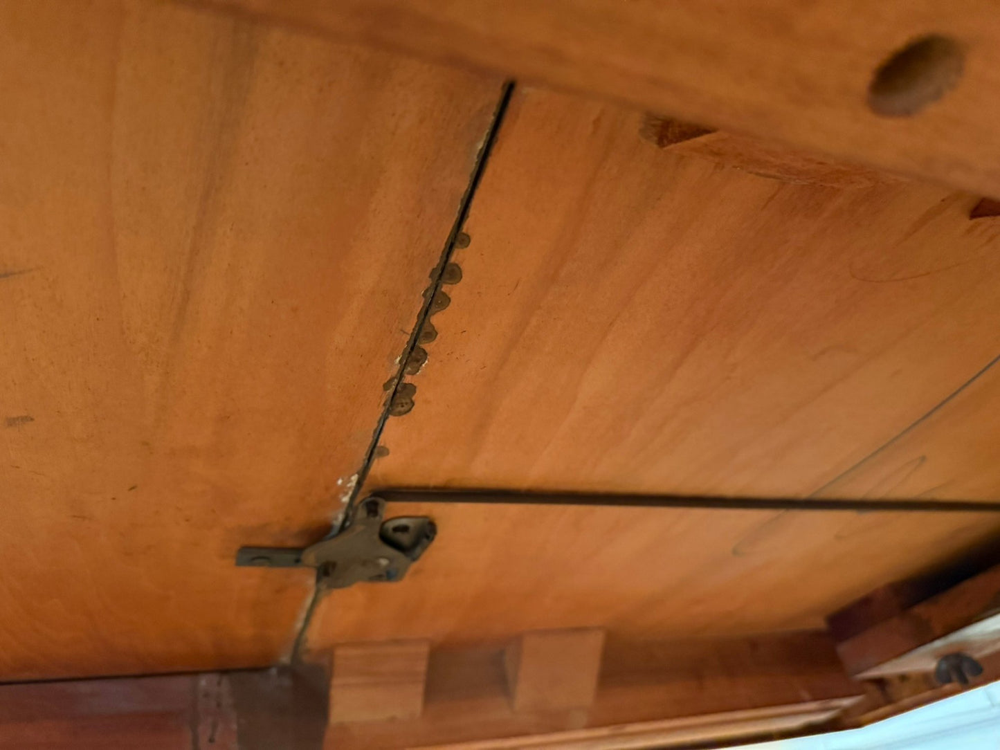 Mahogany Double-Pedestal Dining Table with 3 Leaves & Custom Pads